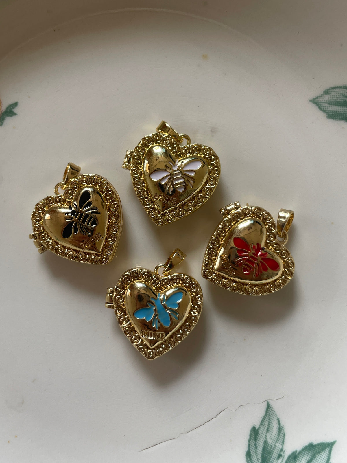 heart bee